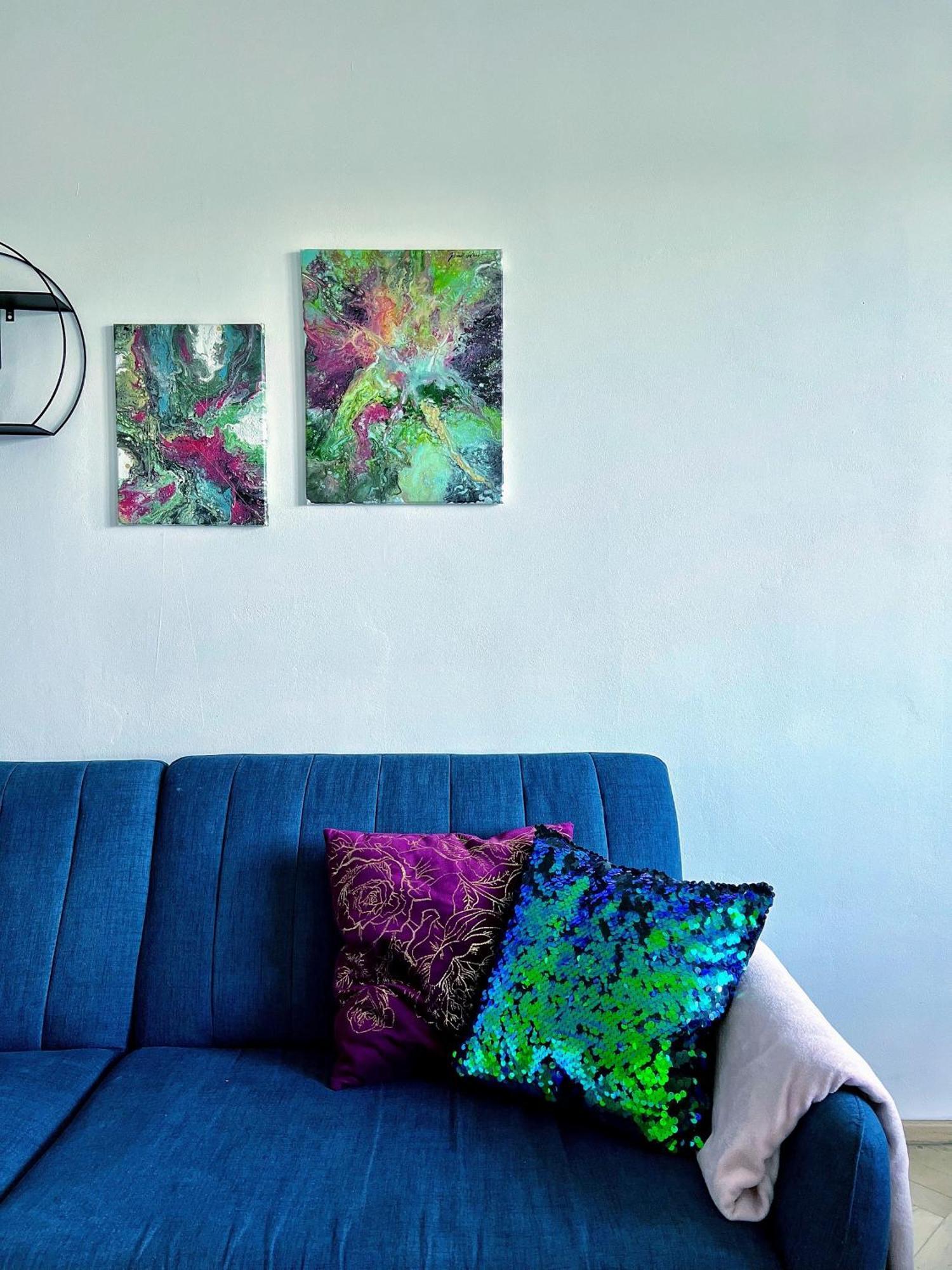 Jana's Wow Apt, 2br, Metro Next Door, Near The Airport Apartament Praga